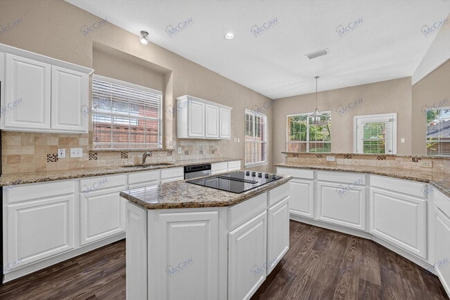 Building Photo - 504 Coventry Dr