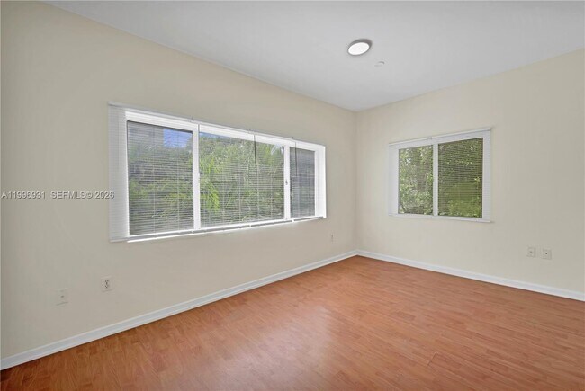 Building Photo - 109 NW 6th Ave