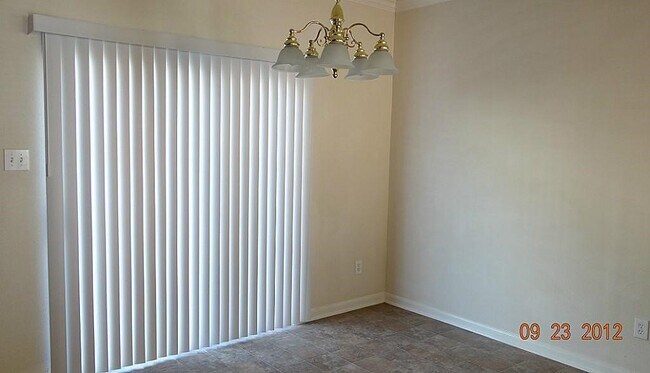 Building Photo - 8007 Montague Manor Ln