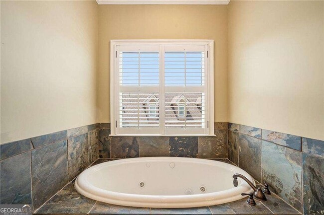 Building Photo - 2317 Crimson King Dr