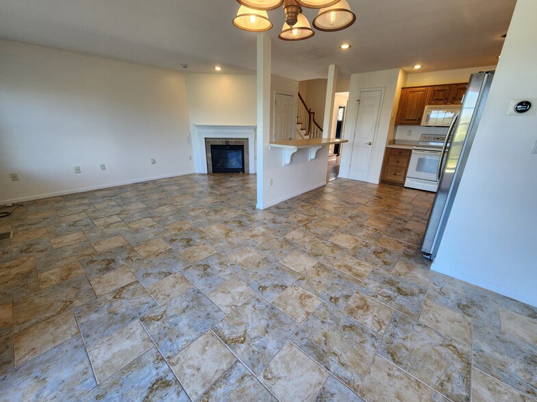Building Photo - 513 Northstar Dr