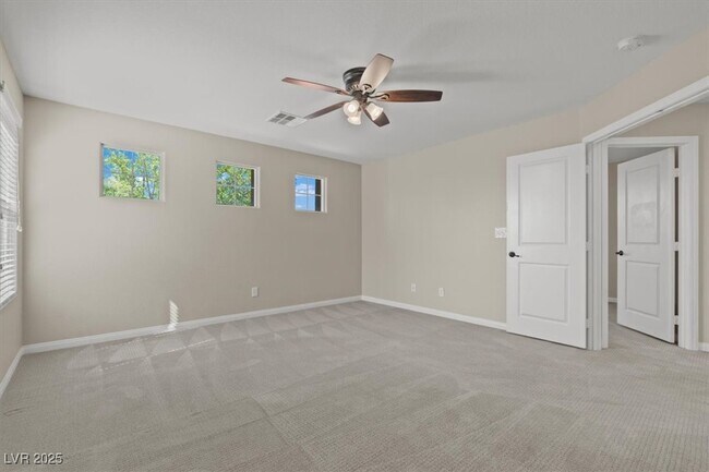 Building Photo - 3177 Via Seranova