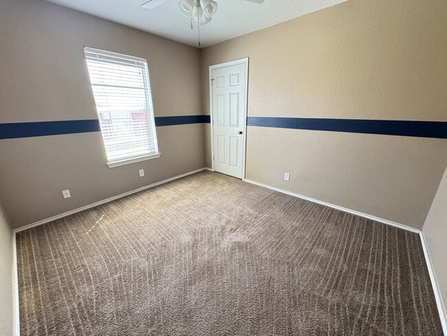Building Photo - 4-Bedroom House for Rent in Killeen