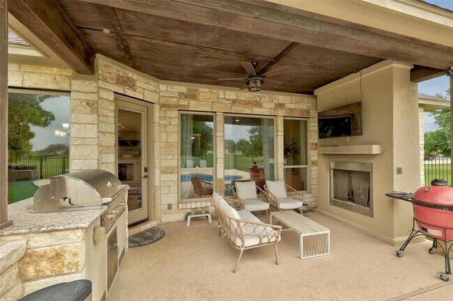 Building Photo - 120 Camp Verde Dr