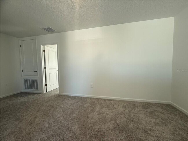 Building Photo - 1926 Sarah St