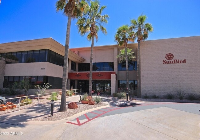 Building Photo - 1800 E Winged Foot Dr
