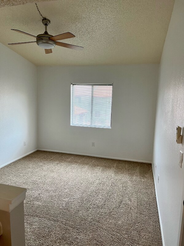 Building Photo - 2194 N Pantano Rd