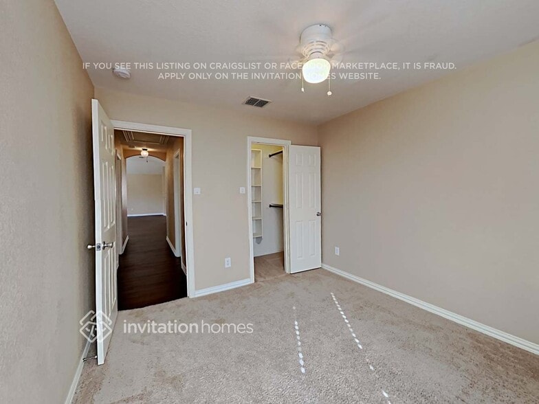 Building Photo - 3050 Morning Star Dr