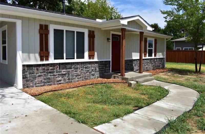 Building Photo - 110 N Bell St