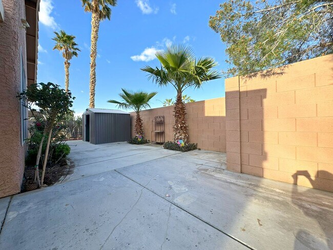 Building Photo - Fully renovated with a contemporary flair ...