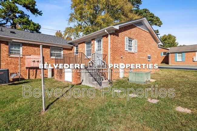 Building Photo - 2503 Vanstory St