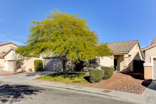 Building Photo - 1 Story in Summerlin - Brand New Carpet, P...