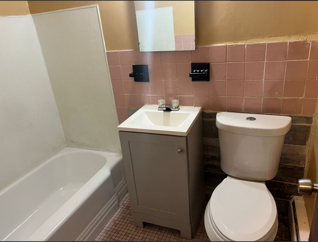 Building Photo - Grovewood Avenue