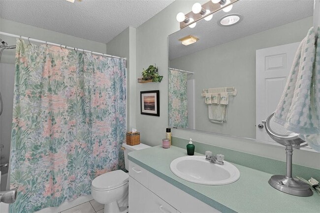 Building Photo - 1330 La Jolla Cir