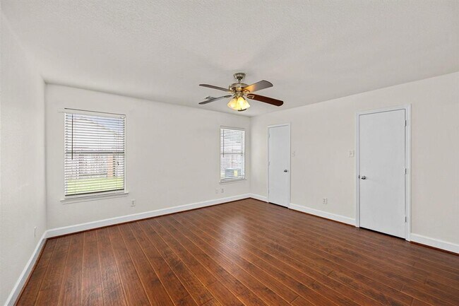 Building Photo - 18119 Waverly Hollow Ln