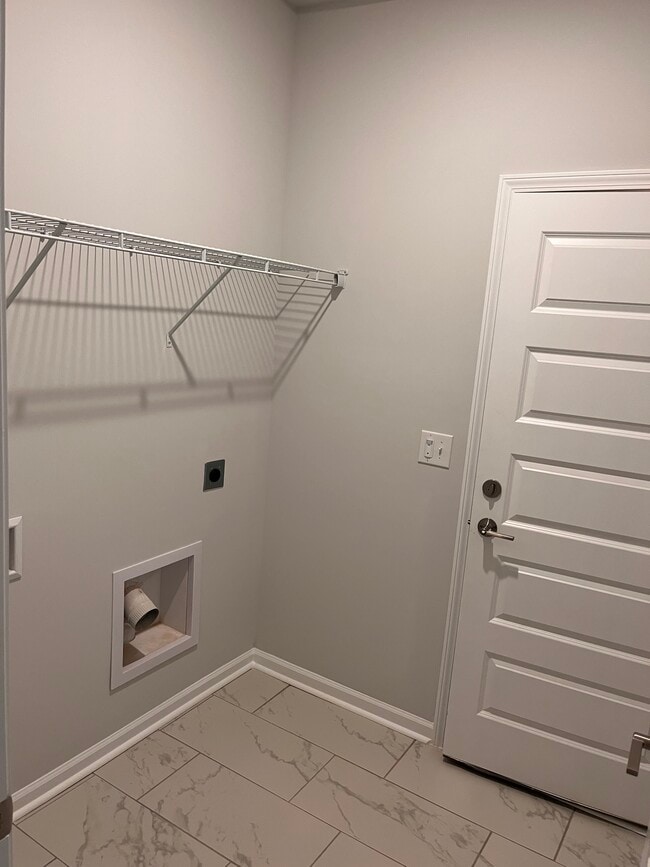 Building Photo - 127 Willow Rose Ln
