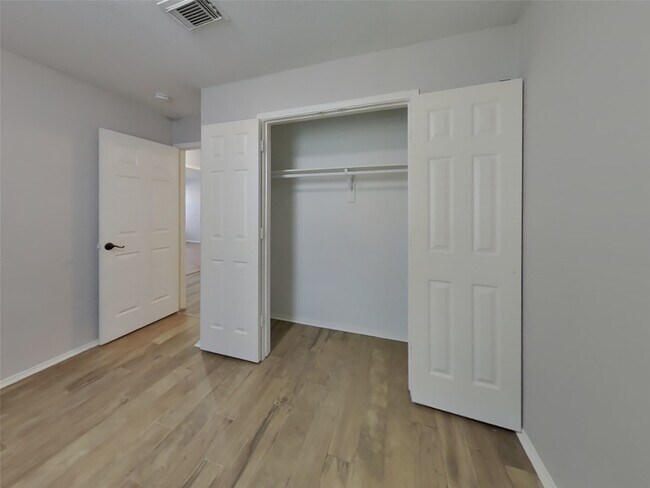 Building Photo - 22823 Sugar Bear Dr