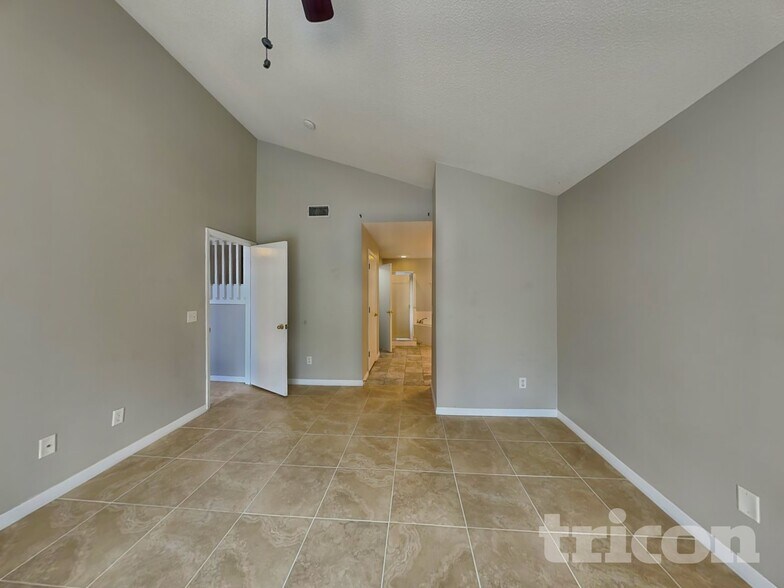 Building Photo - 528 Nevada Loop Rd