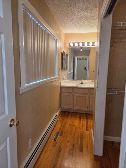 Building Photo - 4745 Shady Ln