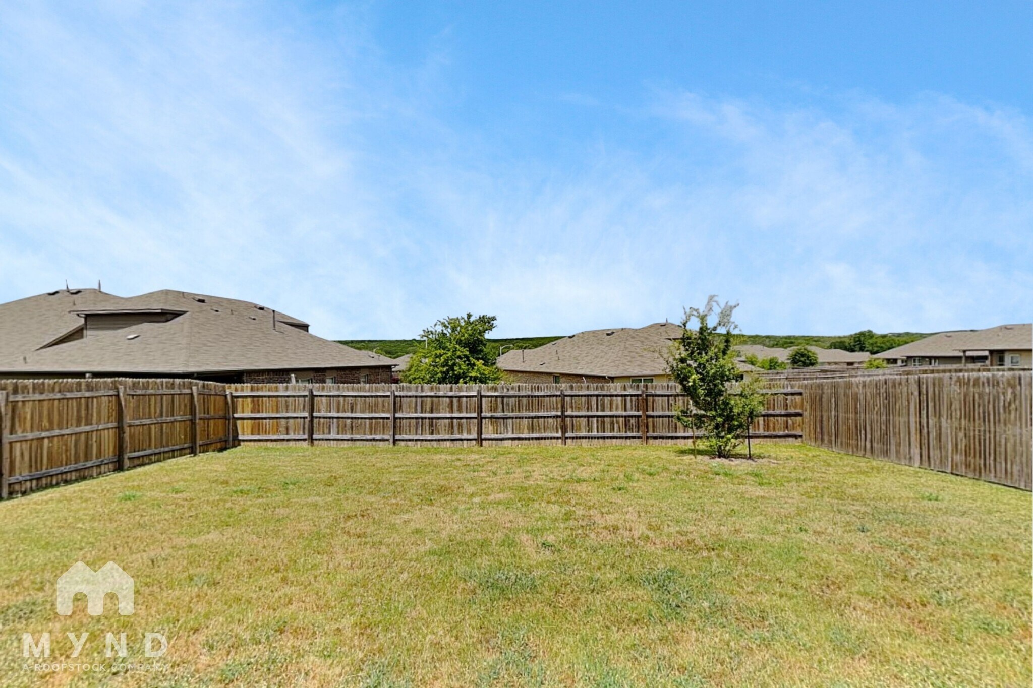 Building Photo - 10808 Seguin St