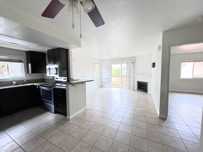 Building Photo - 207 Woodland Pkwy