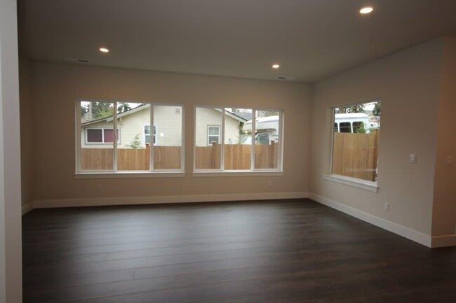 Building Photo - 2024 Brand New Build in Bothell