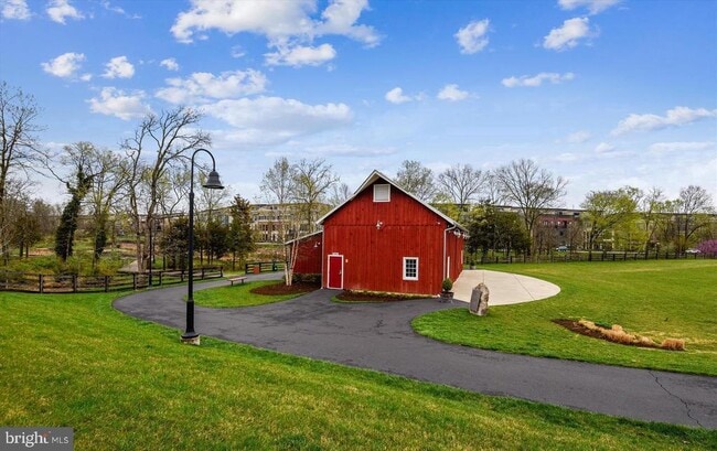 Building Photo - 44623 Wolfhound Sq