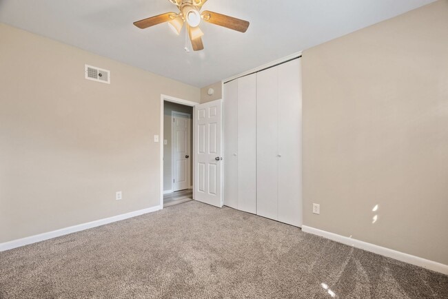 Building Photo - Move in Ready! Brick ranch home has 3 bedr...