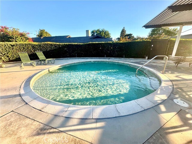 Building Photo - 143 Marywood Ave