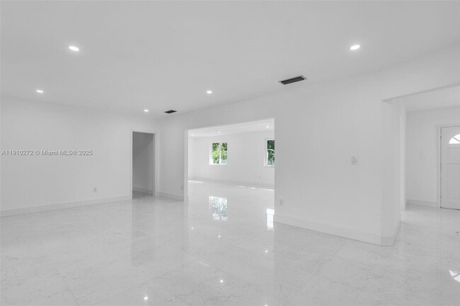 Building Photo - 7021 SW 107th St