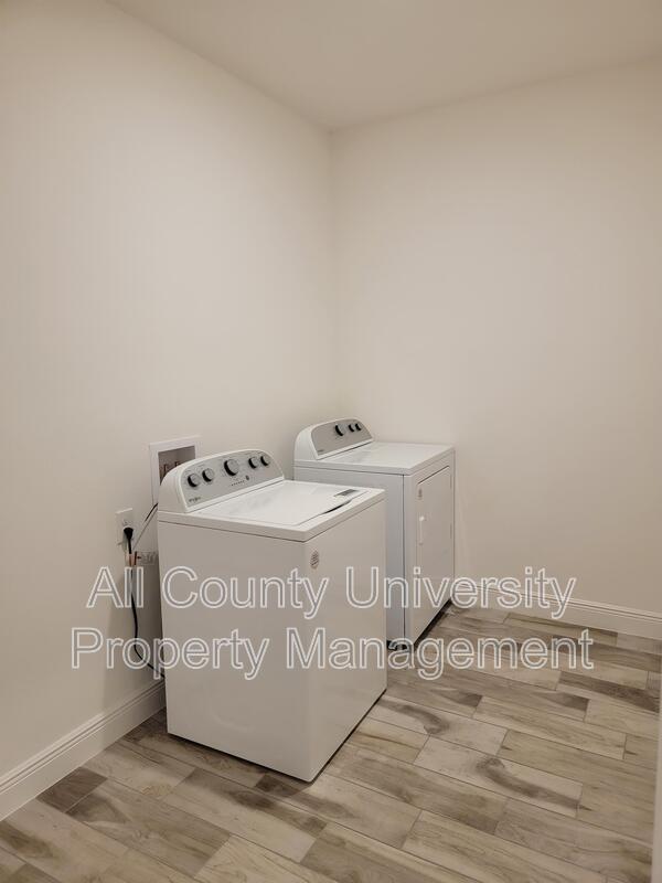 Building Photo - 2128 NW 247th Dr