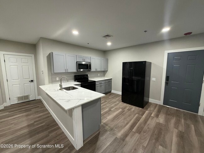 Building Photo - 205 N Washington Ave