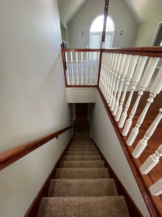 Building Photo - 4 Bed 3 Bath For Rent in Troy, MO