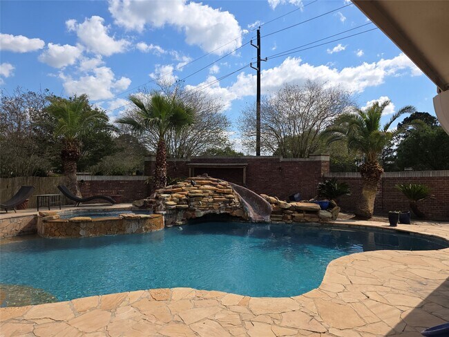 Building Photo - 20615 Gable Ridge Dr