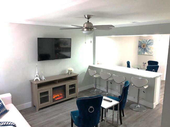 Building Photo - DEPOSIT SPECIAL!! MOVE IN SPECIAL!!!!