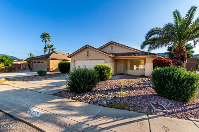 Building Photo - 8103 W Tonto Ln