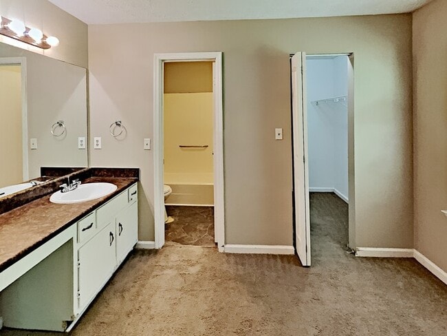 Building Photo - 6305 Beaver Creek Trail