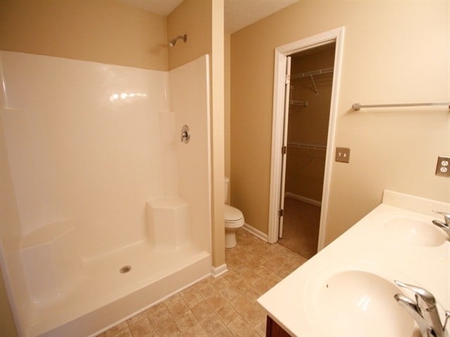 Building Photo - 3749 Southbend Dr