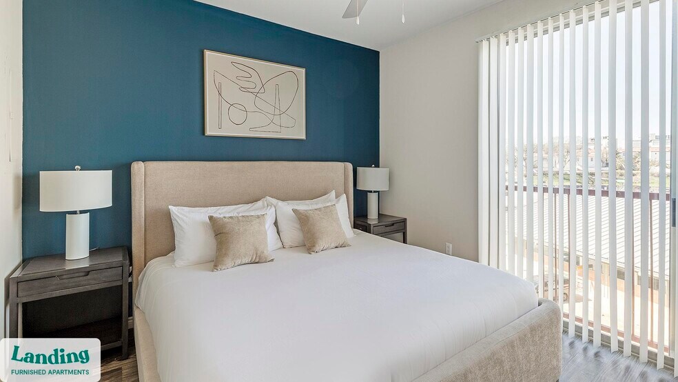 Building Photo - 750 Fort Worth Ave