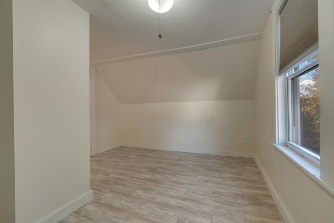 Building Photo - 132 NH-108