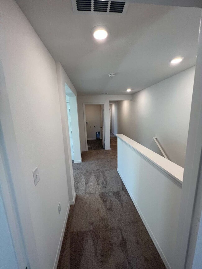 Building Photo - 5324 New Friendship Pl