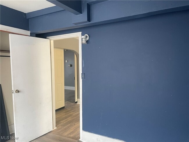 Building Photo - 1365 East Ave