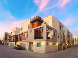 Building Photo - 8435 Tweedy Ln