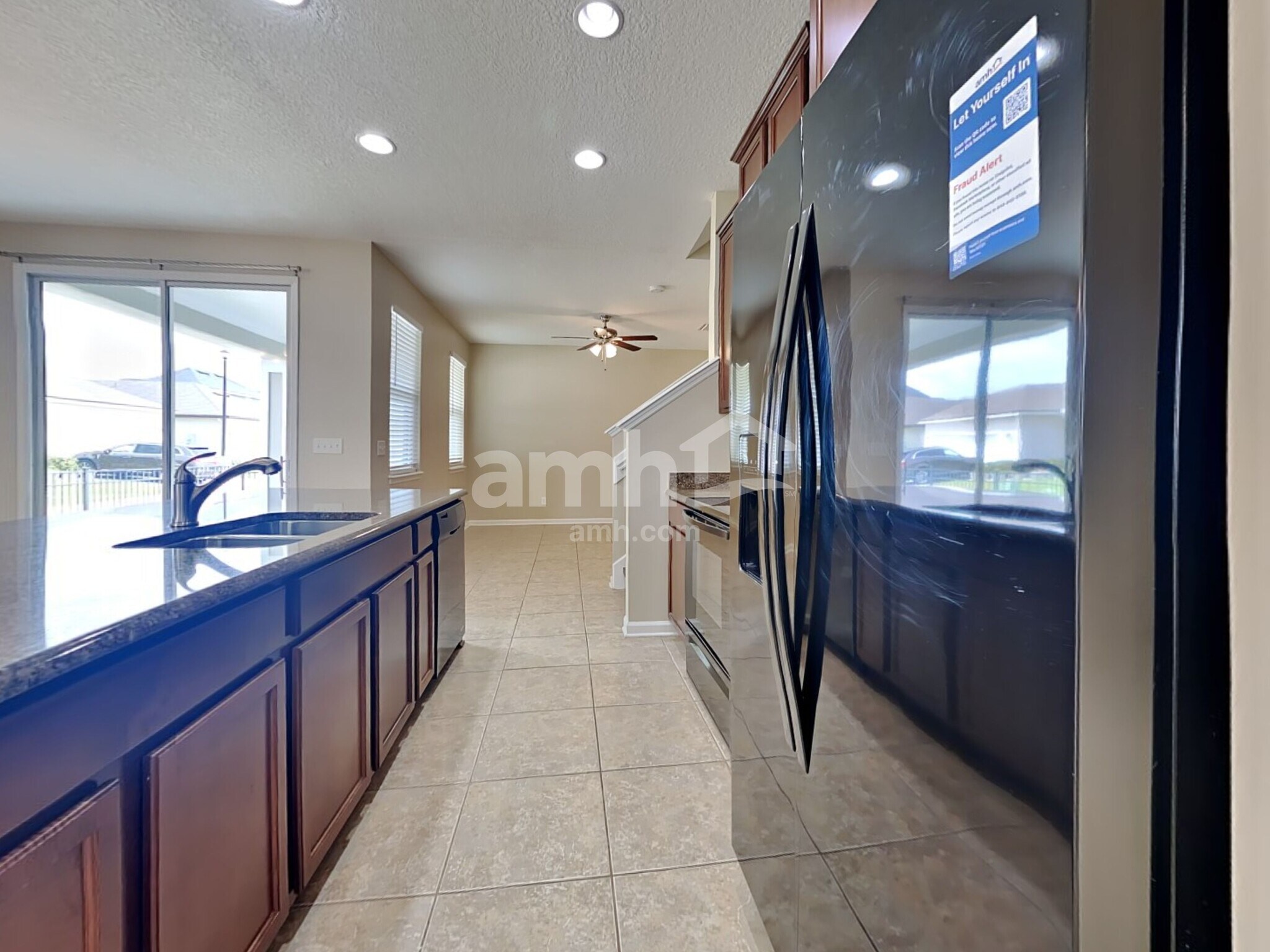 Building Photo - 304 Blossom Way