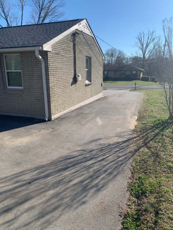 Building Photo - 317 Bonnaridge Dr