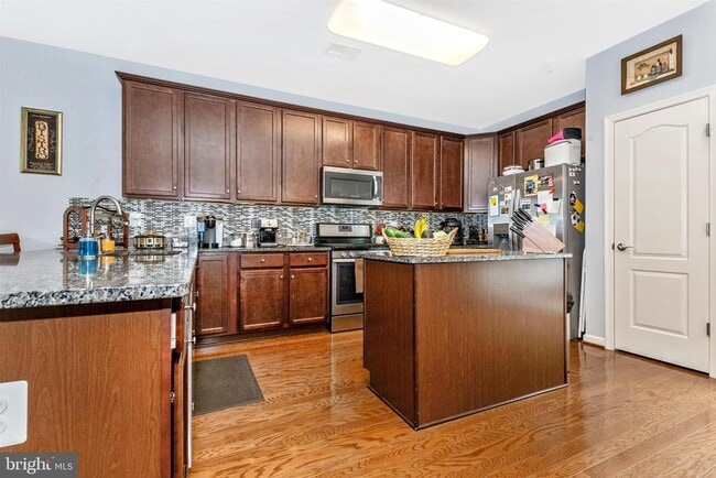 Building Photo - 12751 Longford Glen Dr