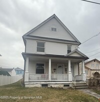 Building Photo - 1315 Farr St