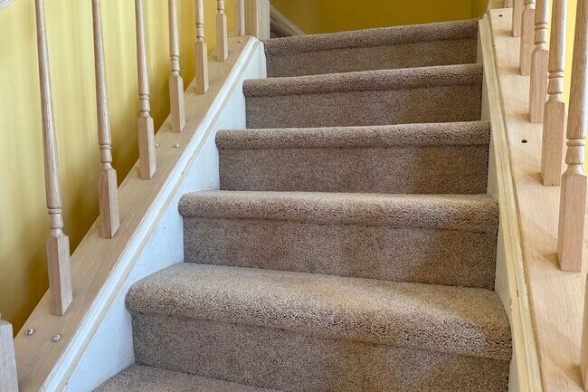 Building Photo - 14614 Stream Pond Dr