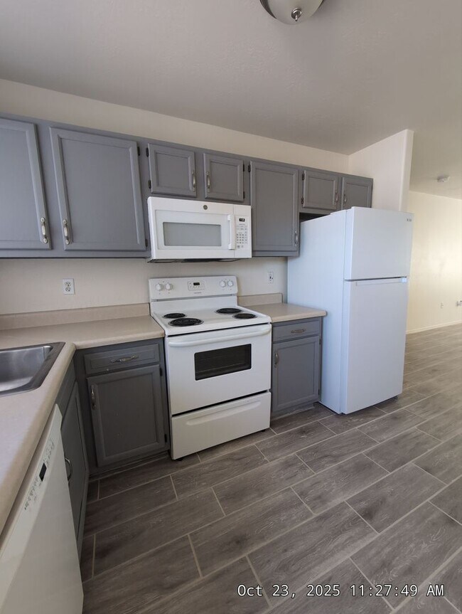 Building Photo - 9978 W Century Dr