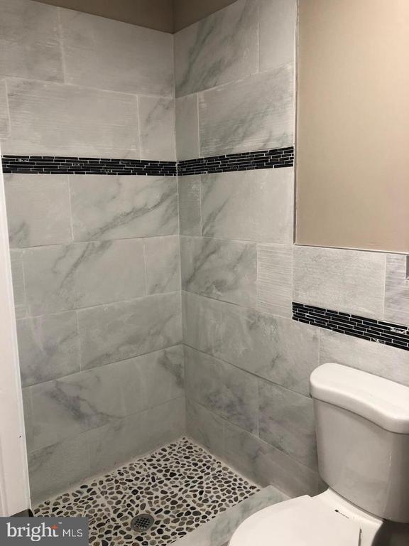 Building Photo - 3144 Aramingo Ave